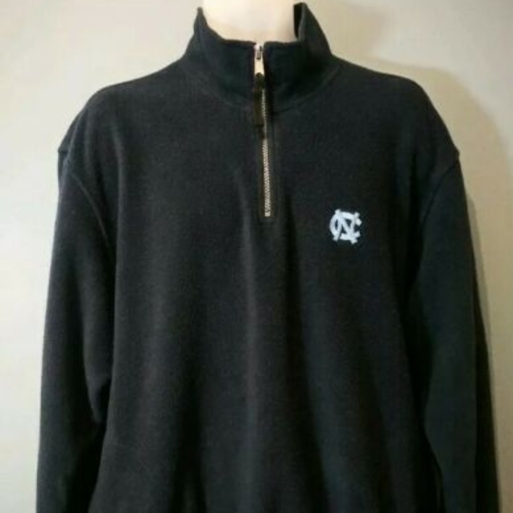 Antigua North Carolina Tarheels Large Blue FLeece